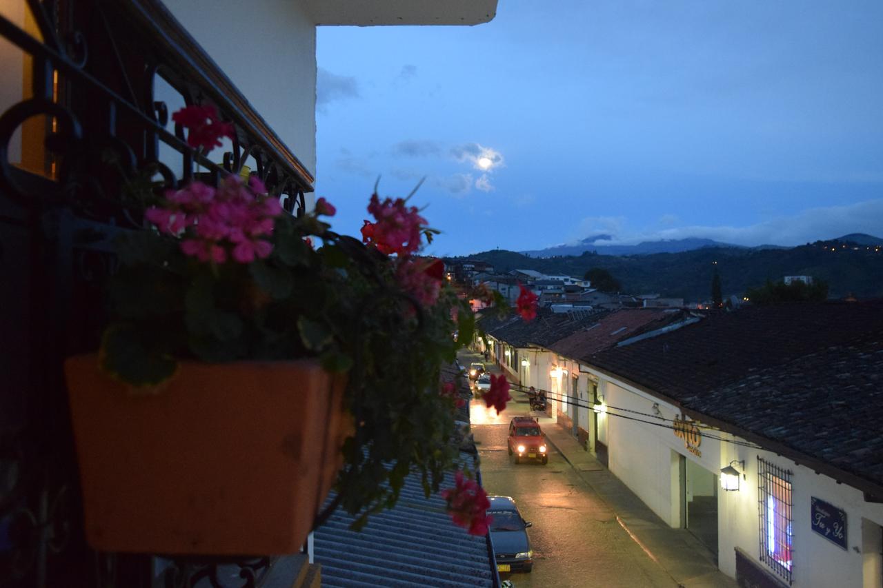 Les Balcons Hostel Popayán Eksteriør billede